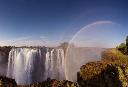 Arc en ciel aux Chutes Victoria