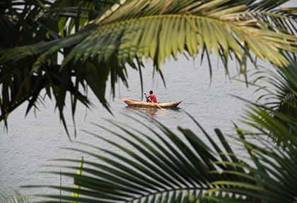 Rwanda - Lake Kivu - Shutterstock Bmszealand