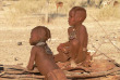 Namibie - Kaokoland - Himbas ©Shutterstock, Ute Von Ludwiger