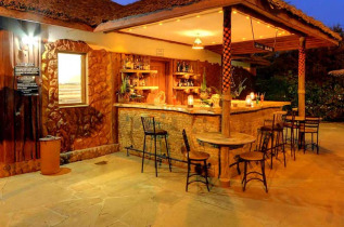 Kenya - Amboseli Sentrim