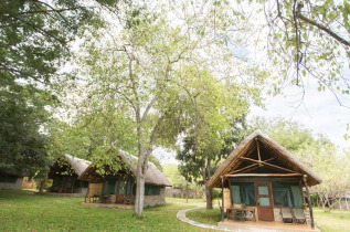 Malawi - Liwonde National Park - Mvuu Camp