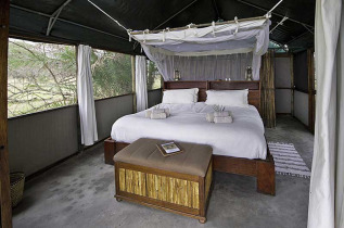 Zambie - Kafue NP - Wilderness Busanga Bush Camp